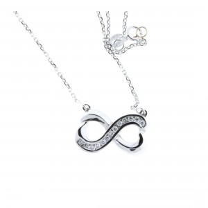 14 Kt White Gold DIamond Infinity Heart Necklace (.20ctw)