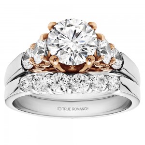 Round Cut Center Diamond Classic Semi Mount Engagement Ring