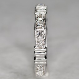 VS Signature Diamond Ring (.42ctw.)